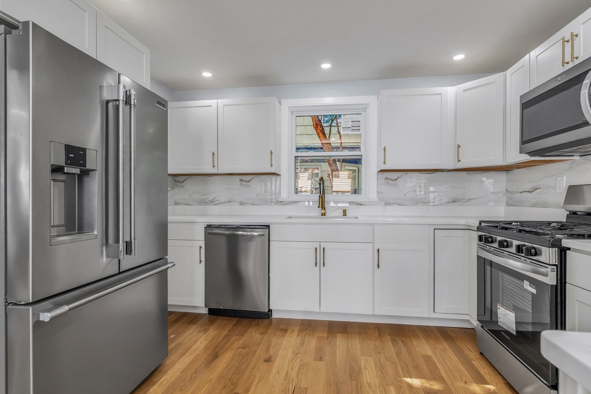 197 Oakland Ave, Methuen, MA Photo #17