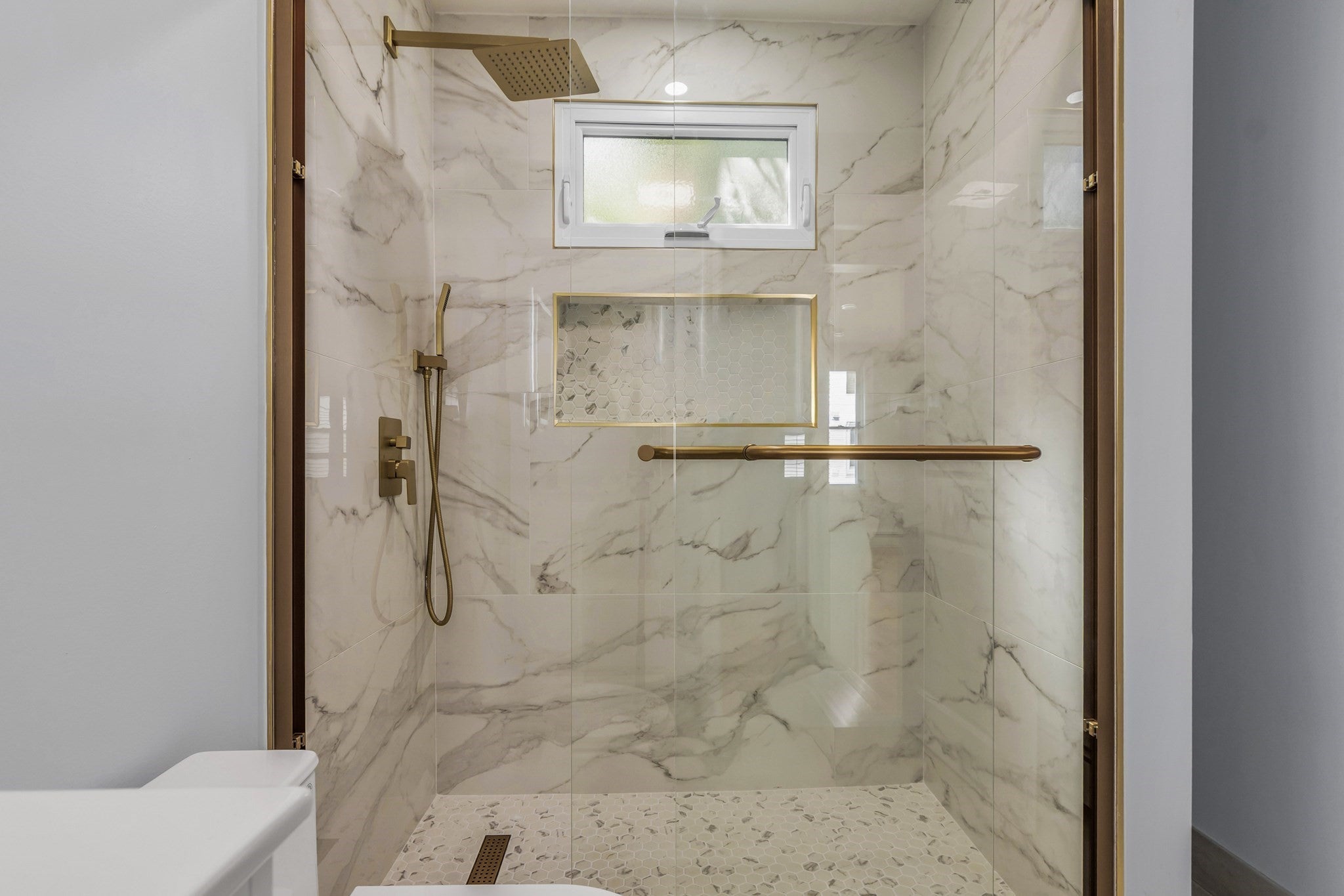 197 Oakland Ave, Methuen, MA Photo #11