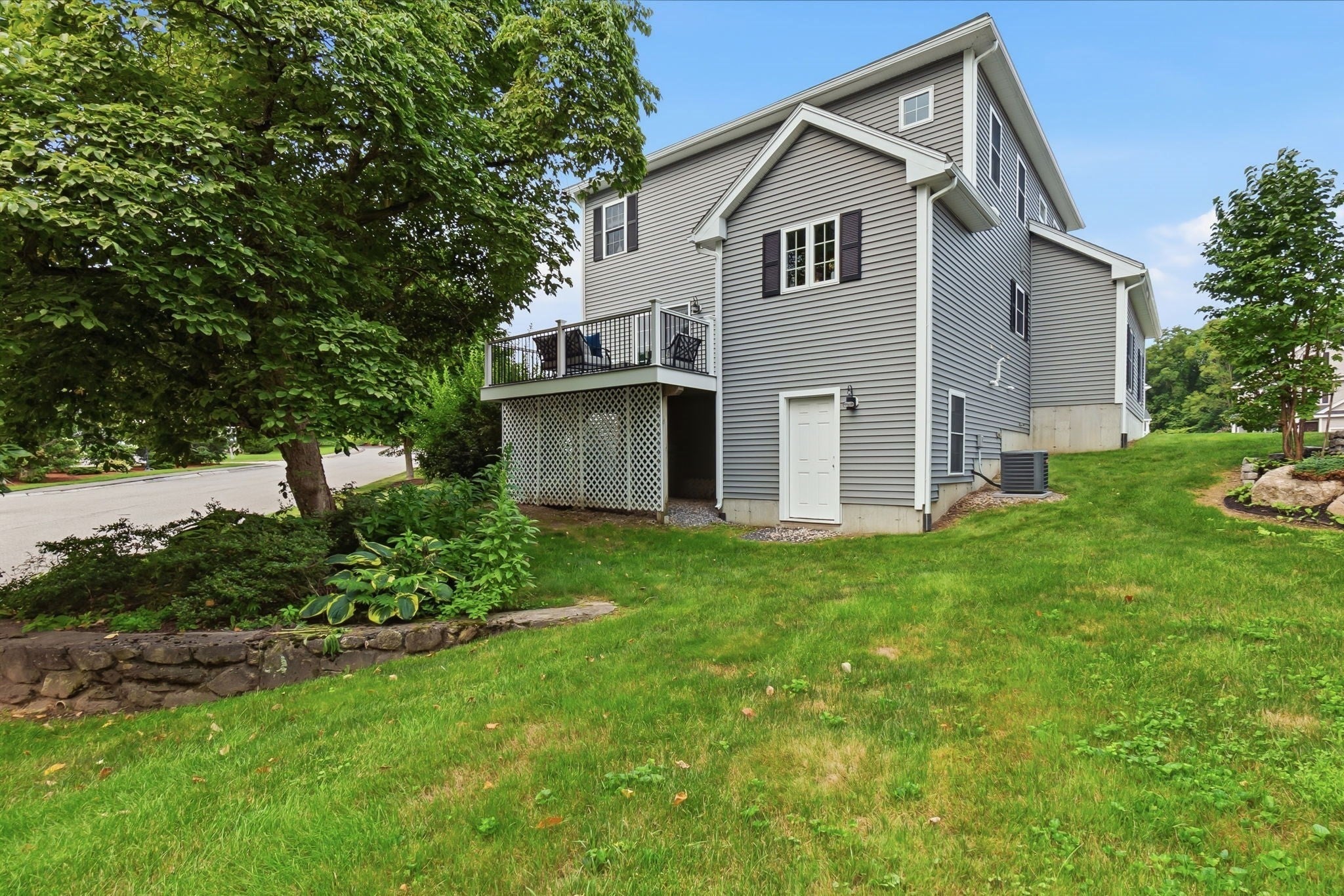 9 Comanche Cir #11, Haverhill, MA Photo #38