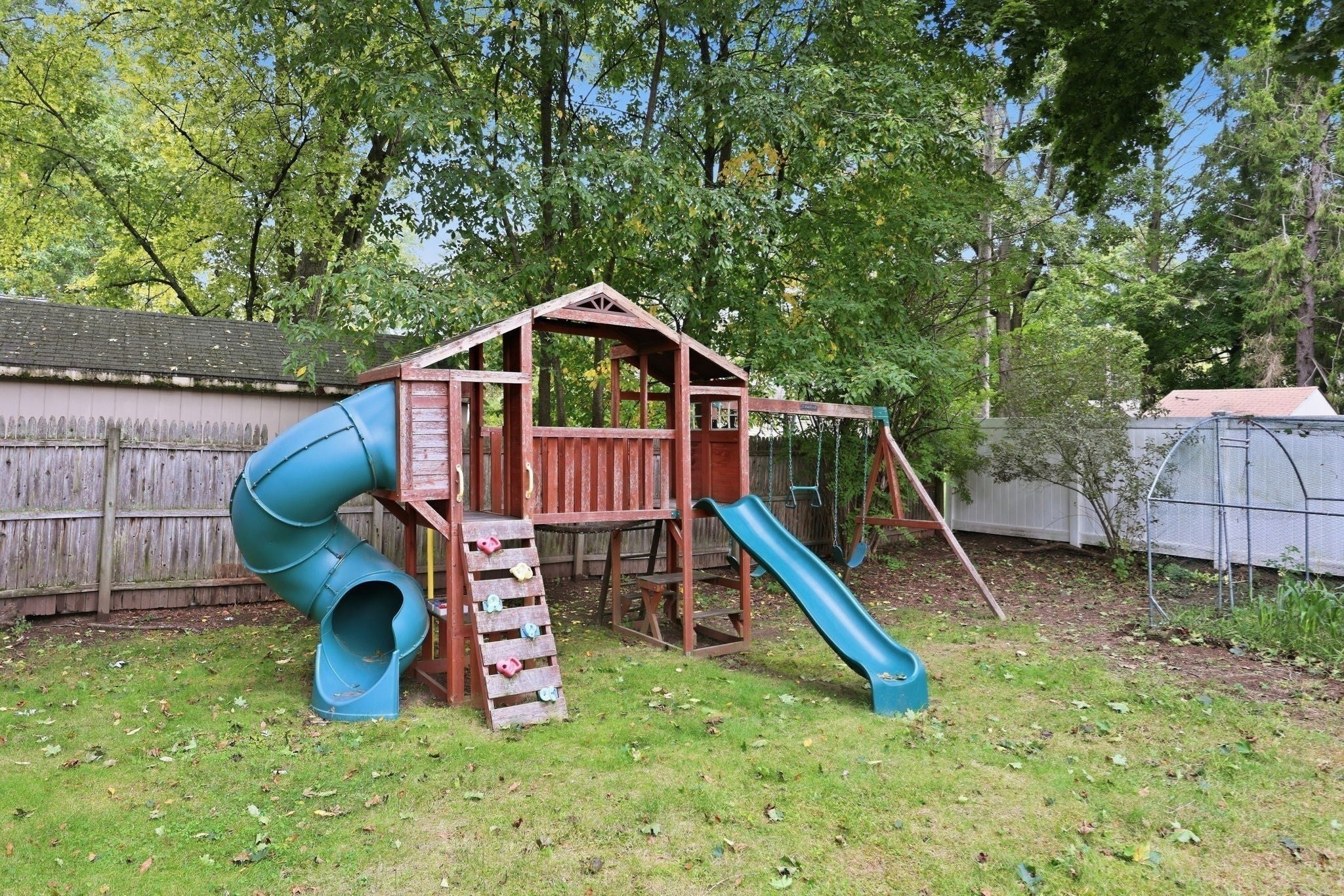 48 E Allen Ridge Rd, Springfield, MA, 48 E Allen Ridge Rd, Springfield, MA Photo #36