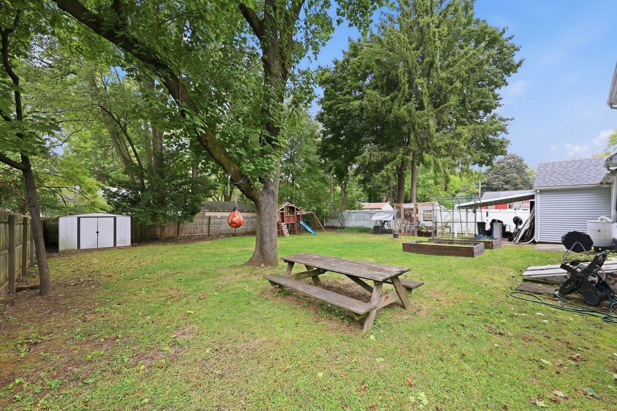 48 E Allen Ridge Rd, Springfield, MA, 48 E Allen Ridge Rd, Springfield, MA Photo #31