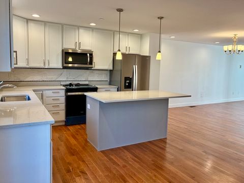 215 High Street 21 Taunton MA 02780