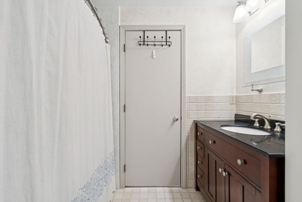 20 Murdock Rd, Stoneham, MA, 20 Murdock Rd, Stoneham, MA Photo #24