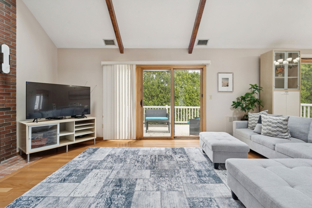 20 Murdock Rd, Stoneham, MA, 20 Murdock Rd, Stoneham, MA Photo #1