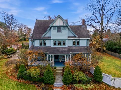 206 Franklin St Newton MA 02458