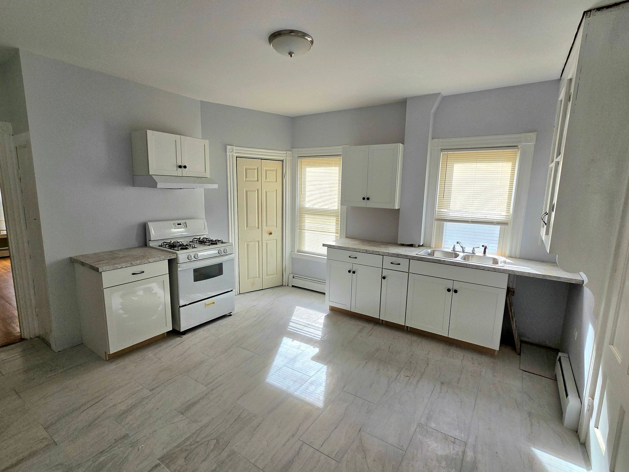 313 Orchard St, New Bedford, MA, 313 Orchard St, New Bedford, MA Photo #3