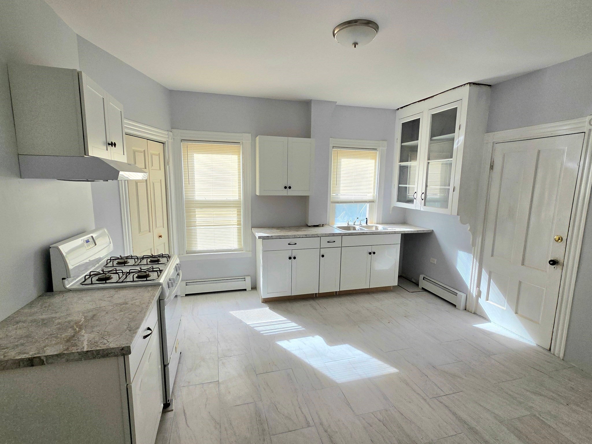 313 Orchard St, New Bedford, MA, 313 Orchard St, New Bedford, MA Photo #4