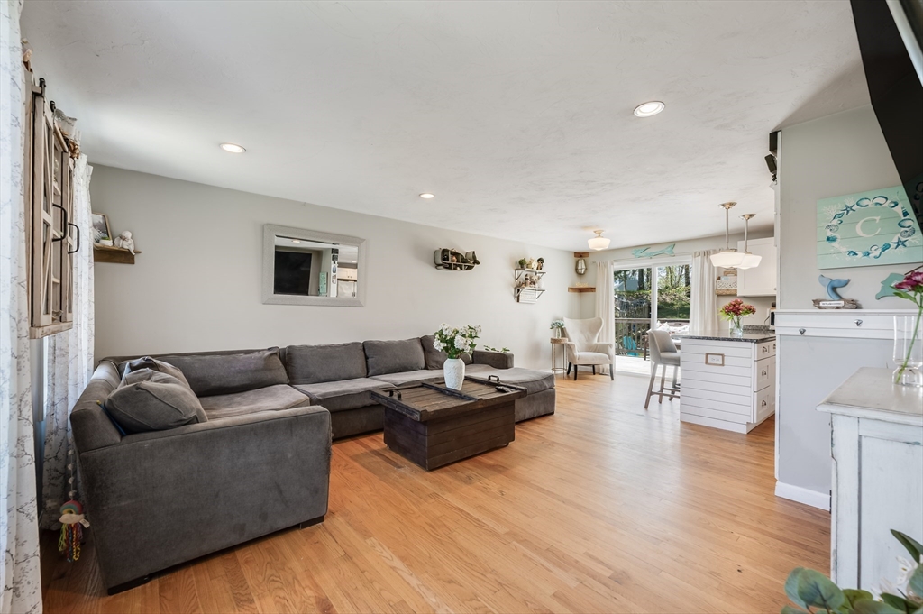 141 Herring Pond Rd