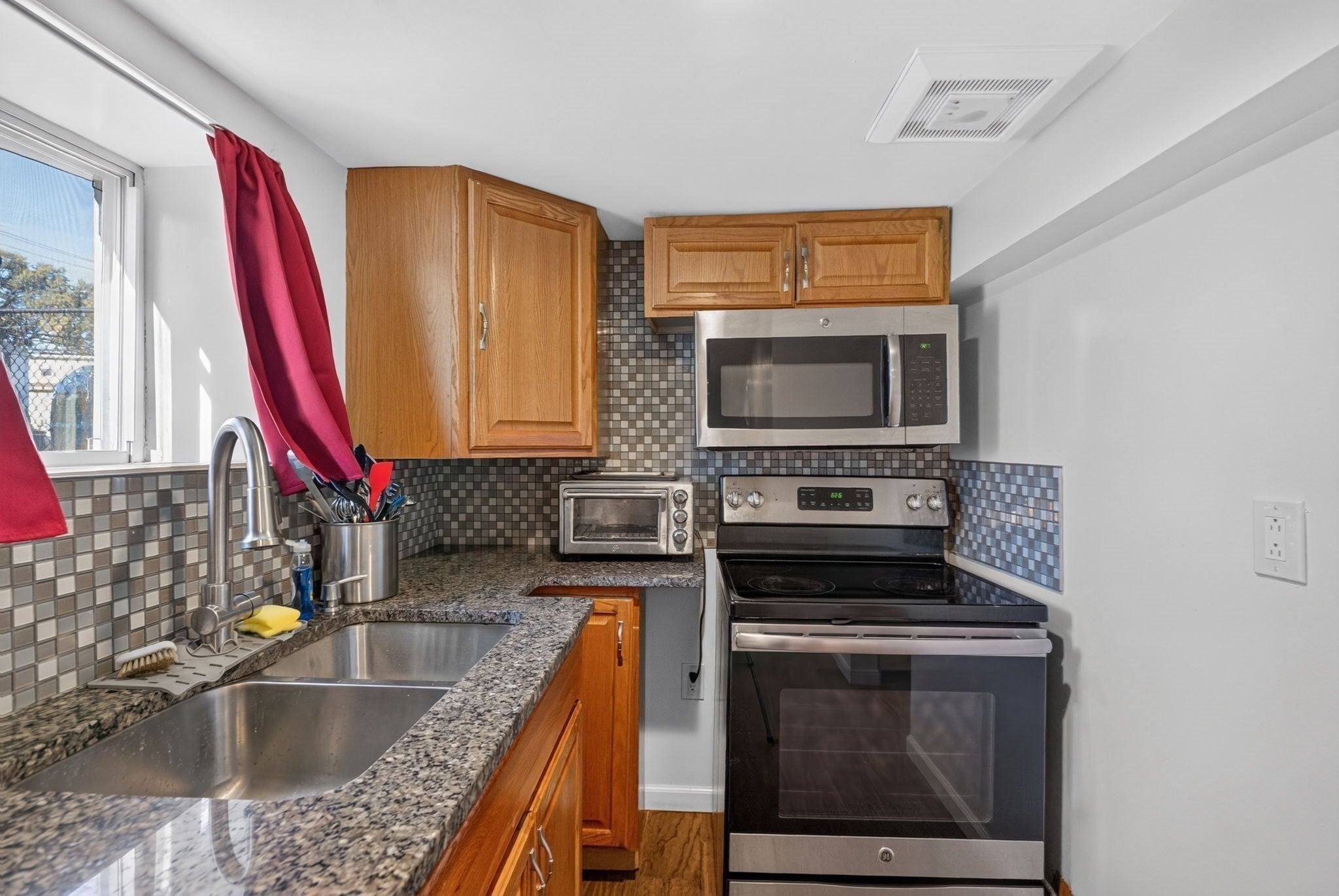 336-338 Riverside Ave, Medford, MA, 336-338 Riverside Ave, Medford, MA Photo #18