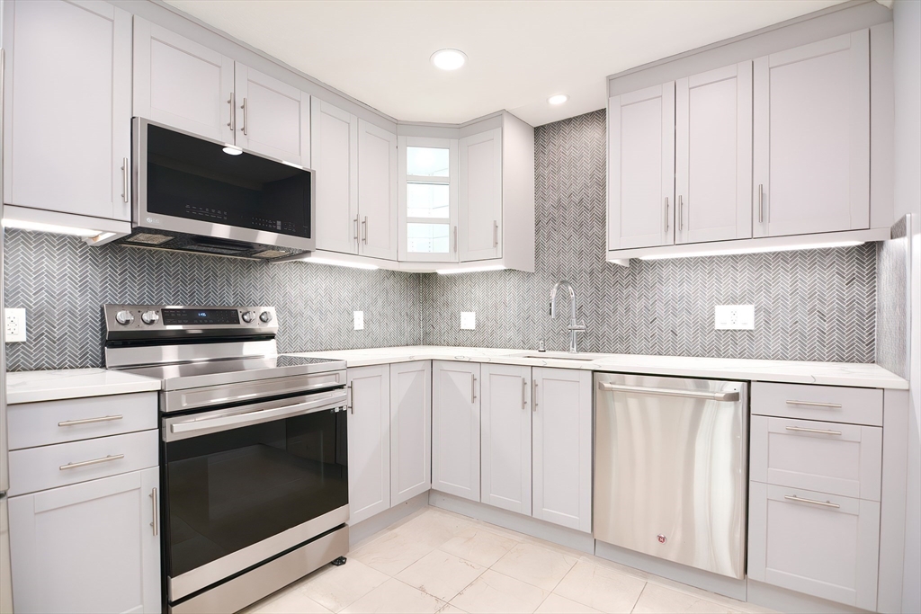 232 Canton St 104