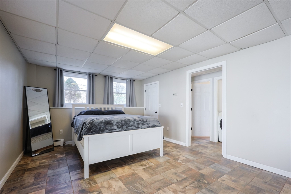 Norton, Massachusetts 02766, United States, 3 Bedrooms Bedrooms, ,2 BathroomsBathrooms,Residential,Pending,106336