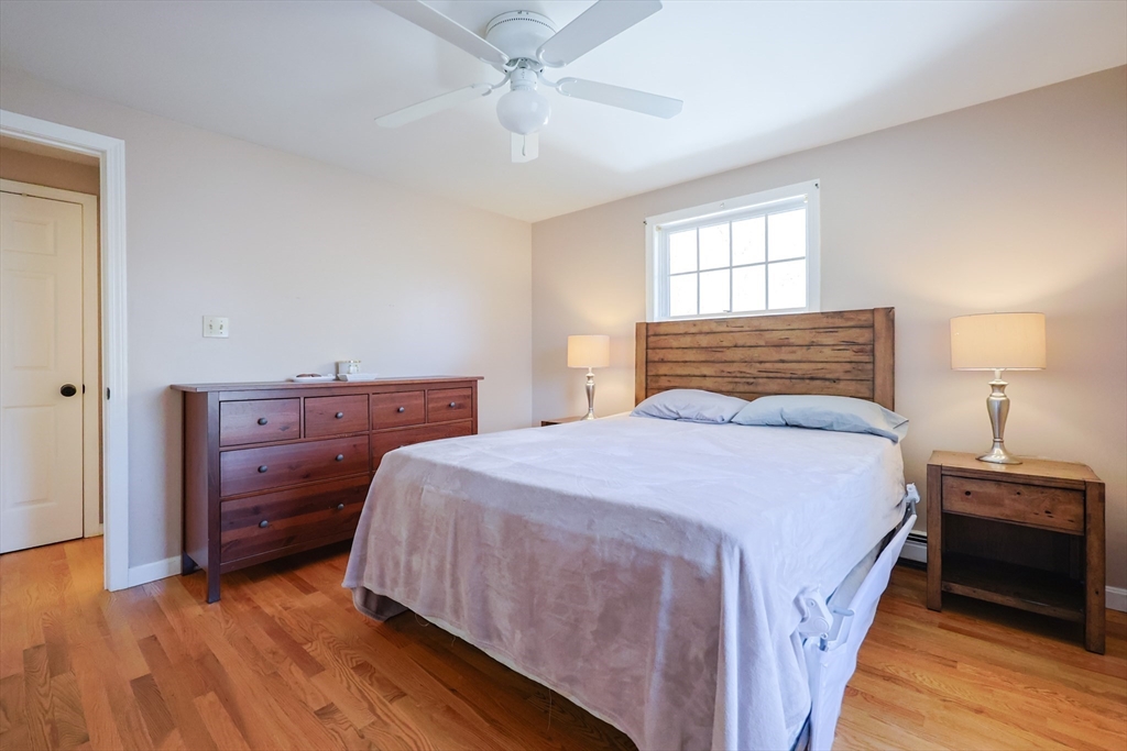 Norton, Massachusetts 02766, United States, 3 Bedrooms Bedrooms, ,2 BathroomsBathrooms,Residential,Pending,106336