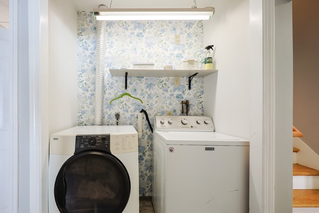 Norton, Massachusetts 02766, United States, 3 Bedrooms Bedrooms, ,2 BathroomsBathrooms,Residential,Pending,106336