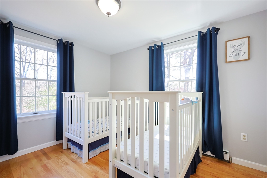 Norton, Massachusetts 02766, United States, 3 Bedrooms Bedrooms, ,2 BathroomsBathrooms,Residential,Pending,106336