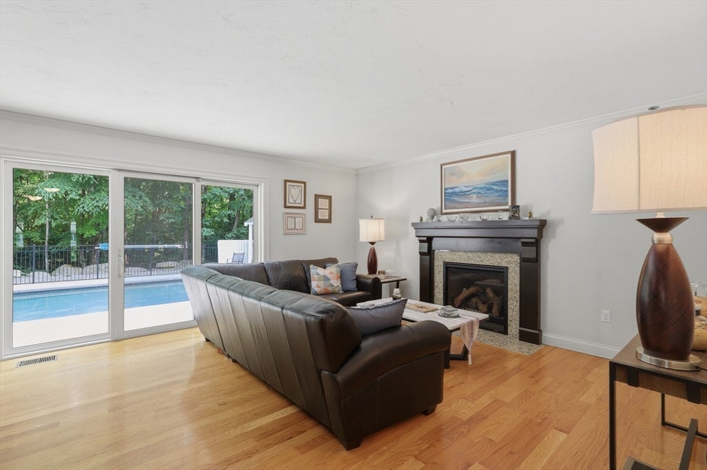 21 Cranbrook Drive, Holden, MA Photo #11