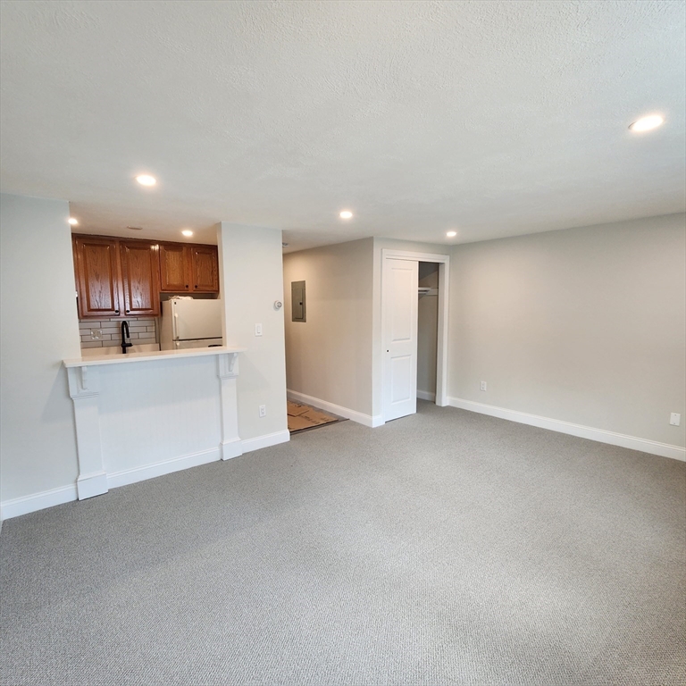 270 Main Street 5