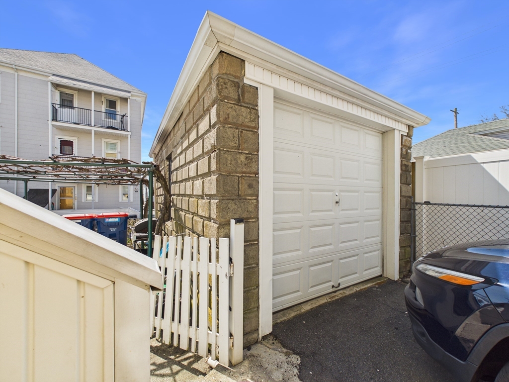 104-106 Belleville Rd