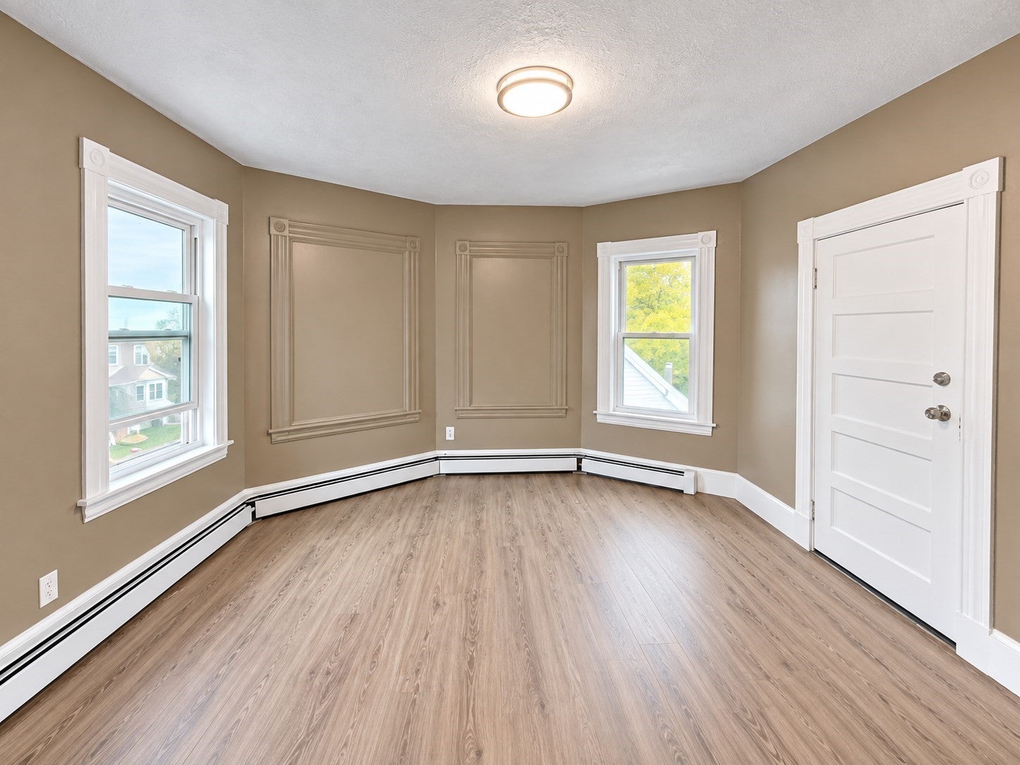 Photo of 208-210 Bruce St, Lawrence, MA