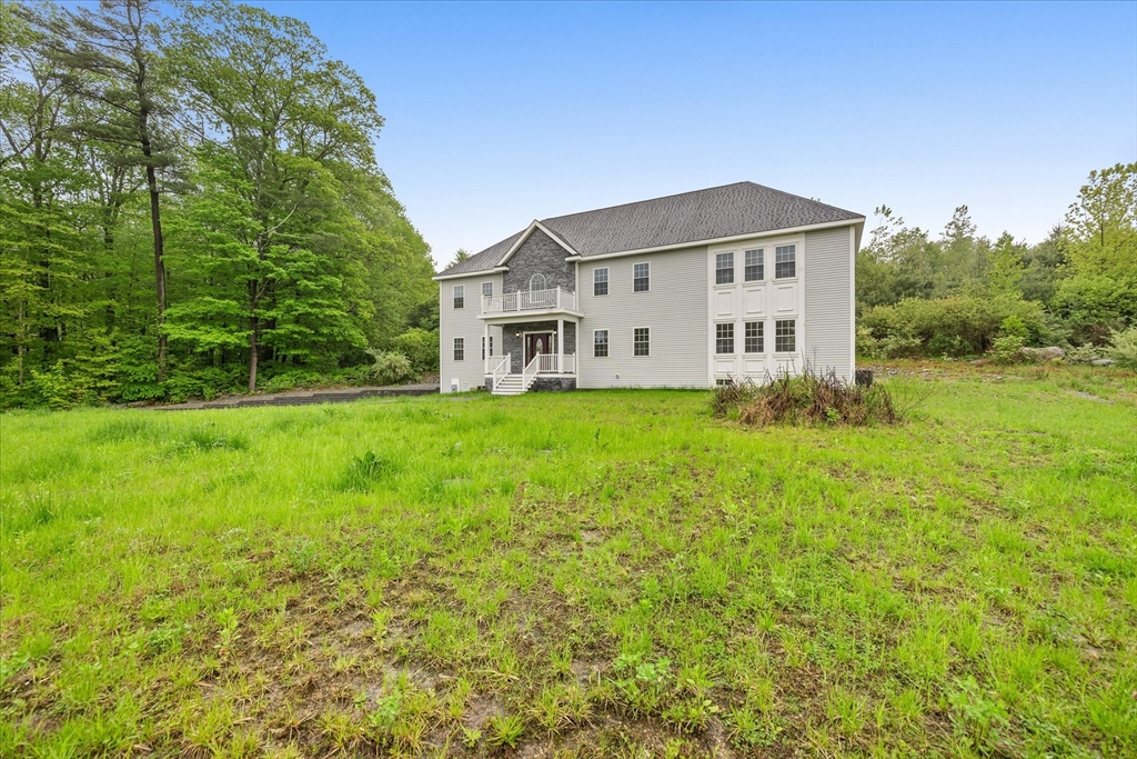 72 Huguenot Rd