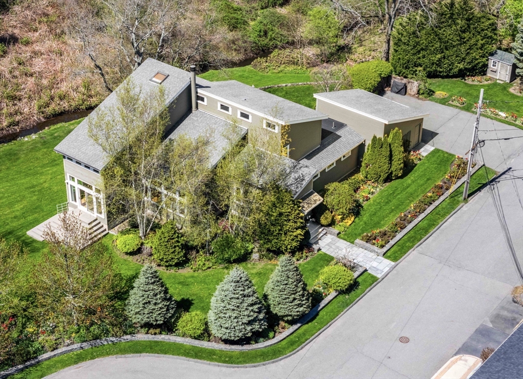 Photo of 55 Stony Brook Rd, Marblehead, MA