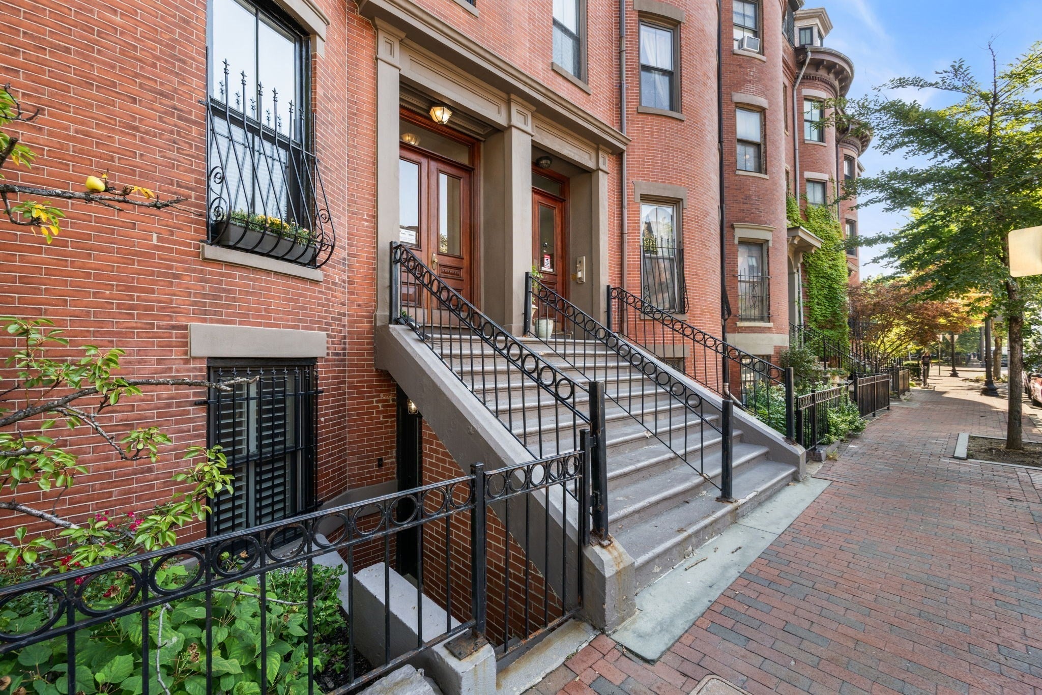512 Massachusetts Ave 1