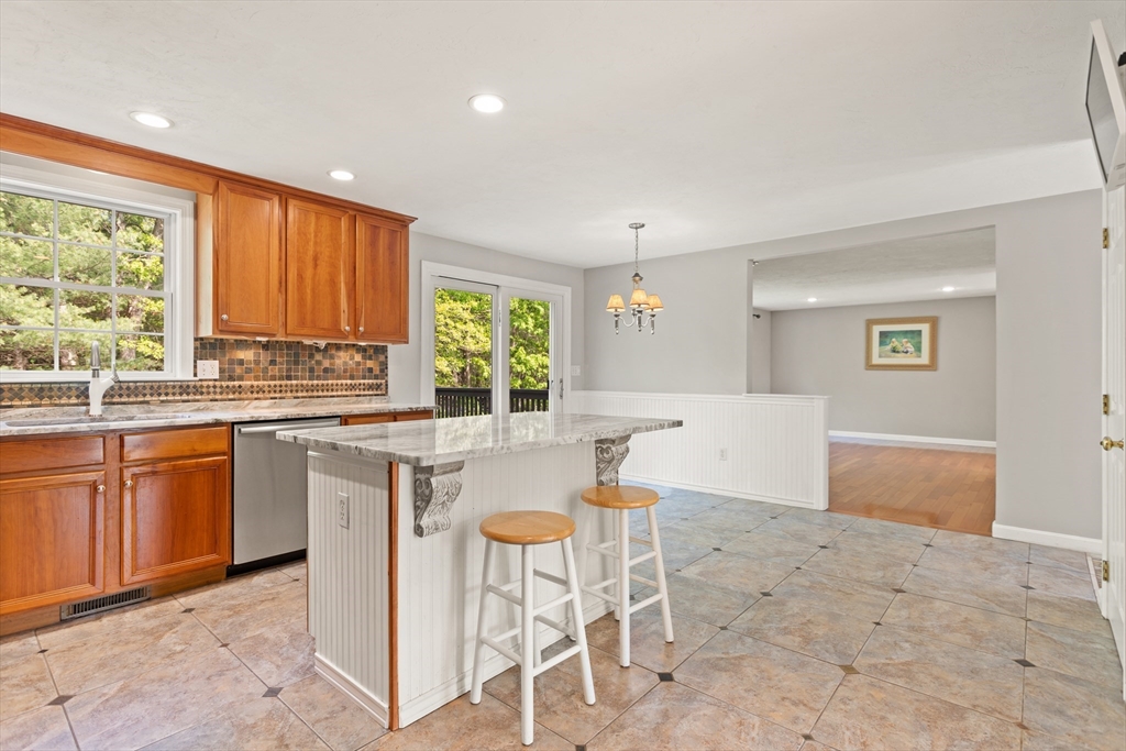 23 Morrison Ln