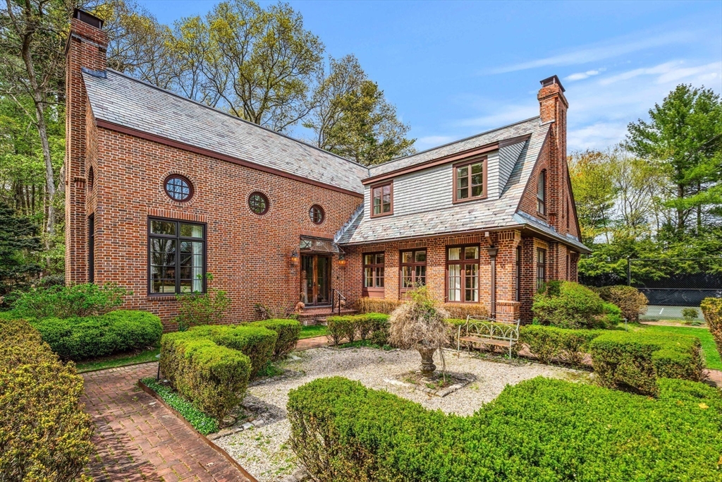 110 Juniper Rd, Belmont, MA Photo #32