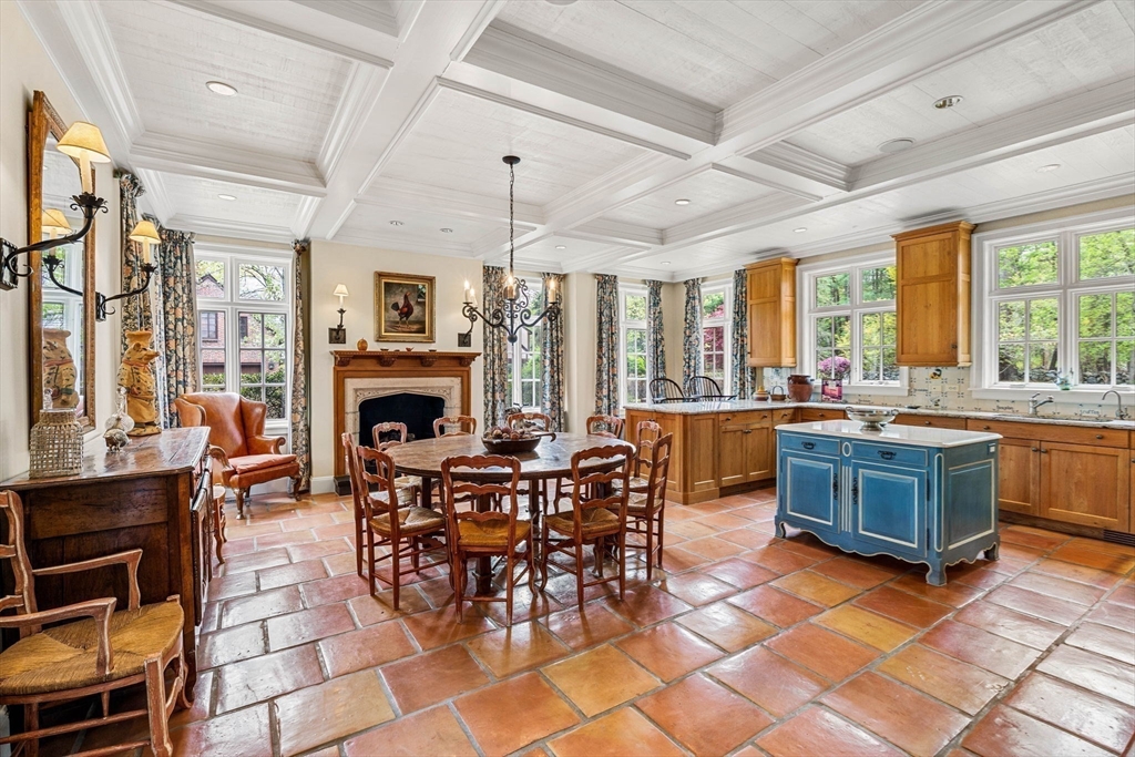 110 Juniper Rd, Belmont, MA Photo #10