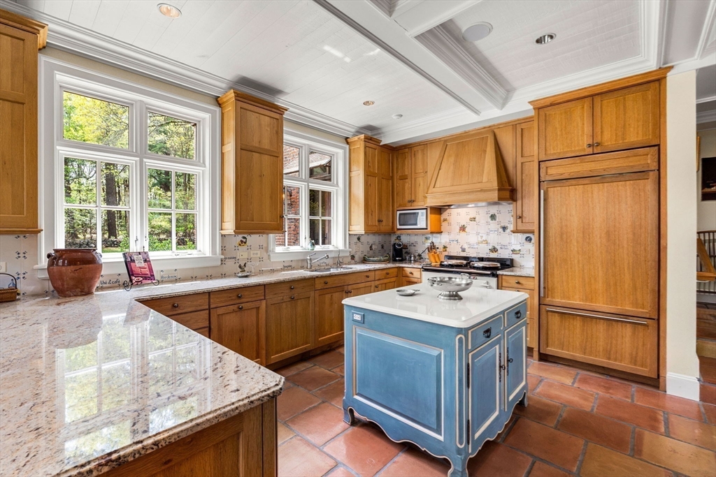 110 Juniper Rd, Belmont, MA Photo #12