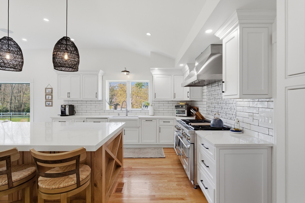 12 Beatty Ln, Easton, MA Photo #14