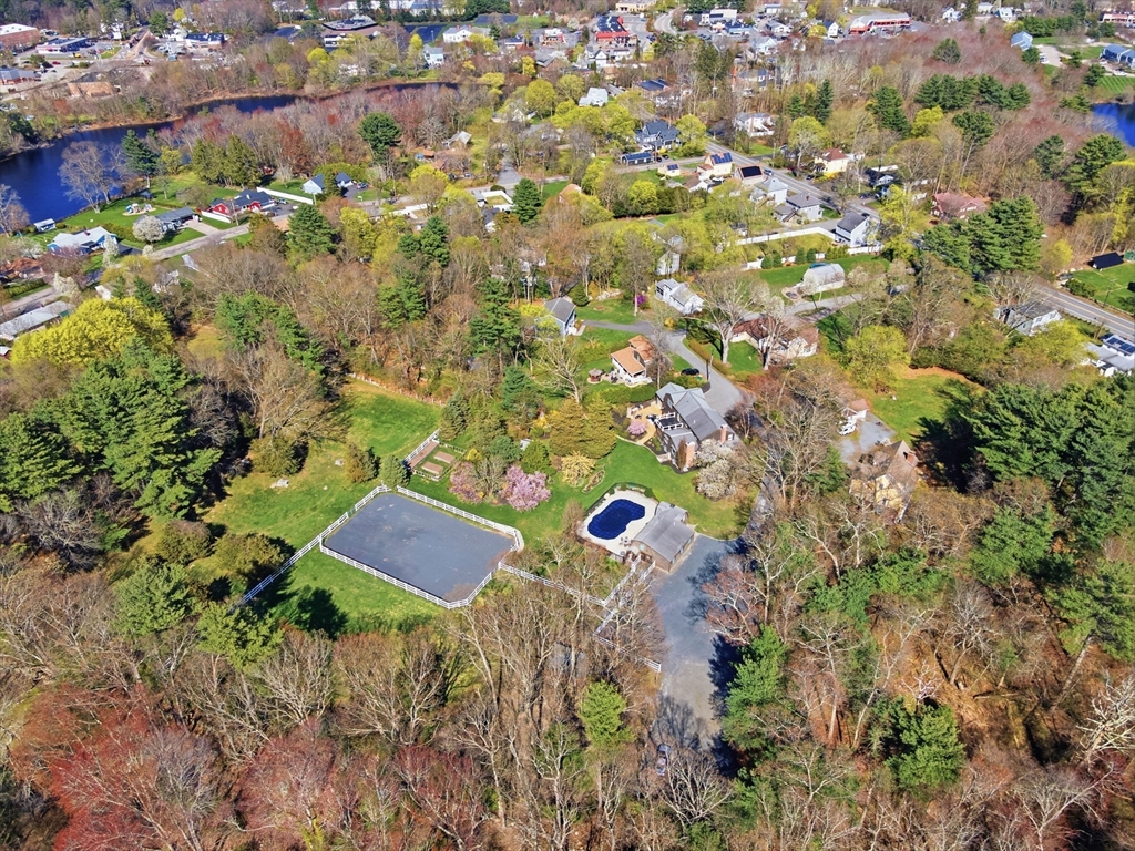 12 Beatty Ln.
