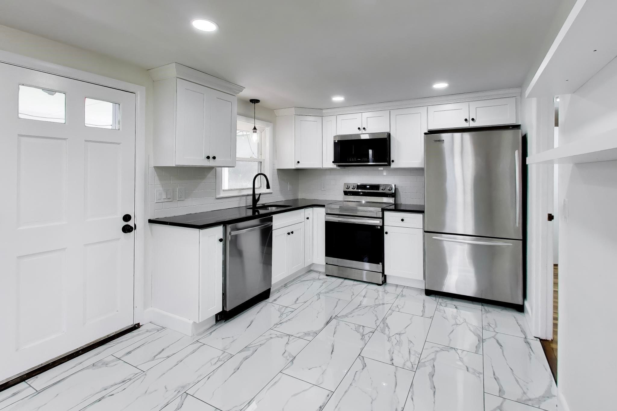 1156 Washington St, Walpole, MA, 1156 Washington St, Walpole, MA Photo #9