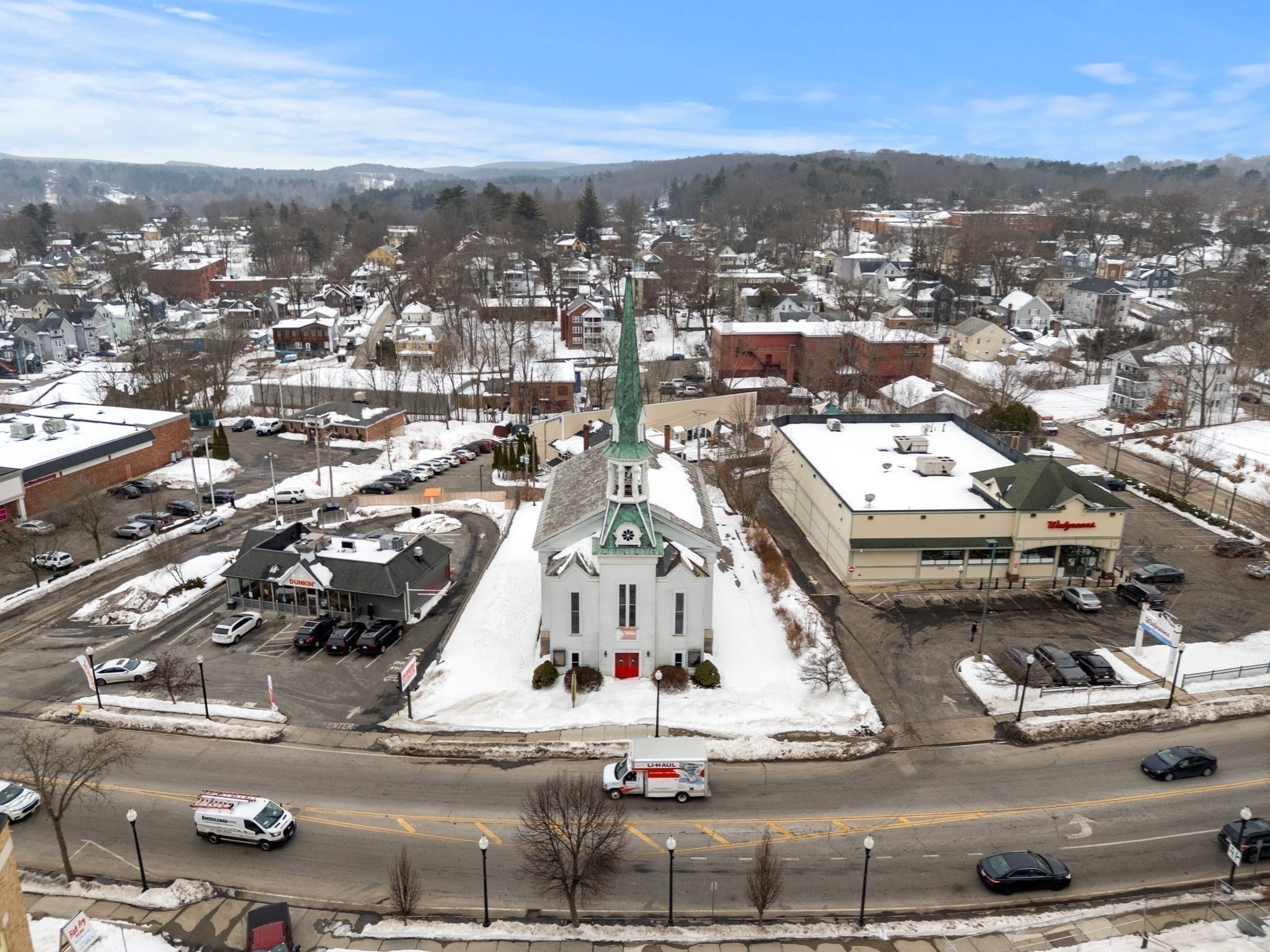 437 Main St