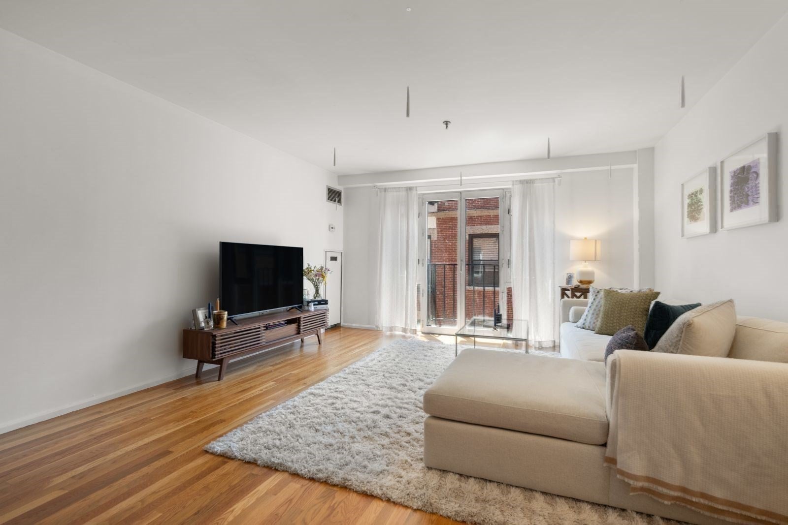 350 North Street 403, Boston MA 02109