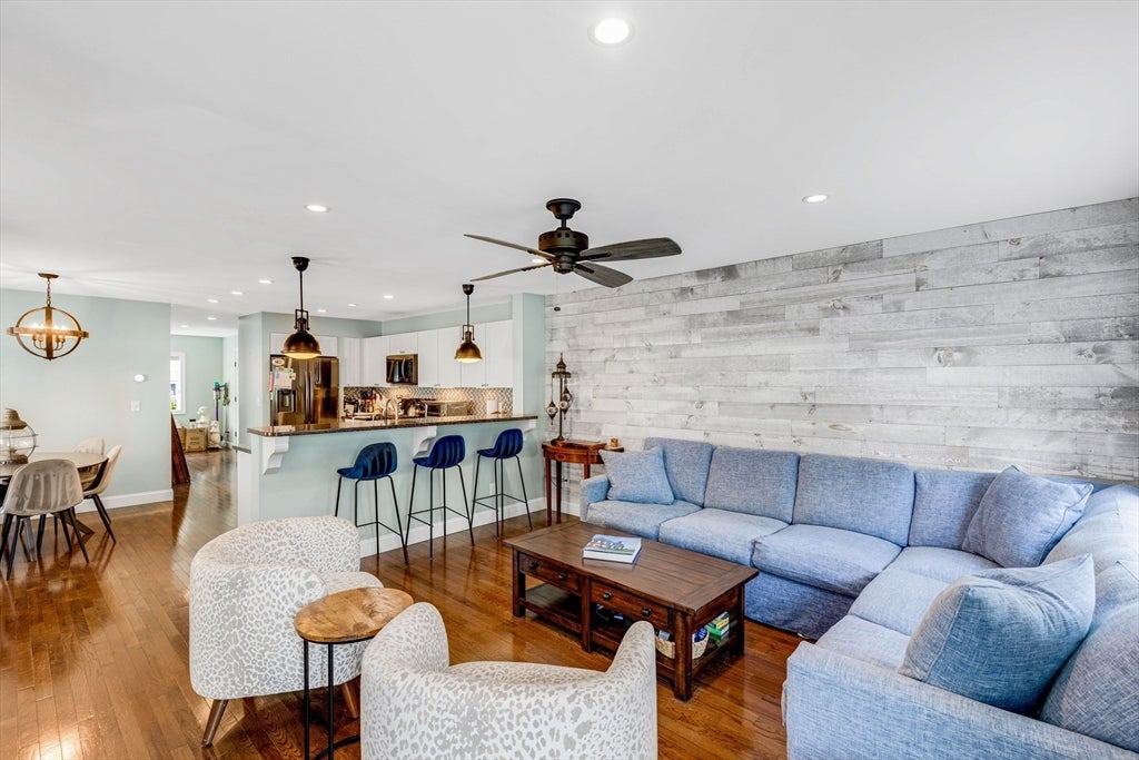 125 Water St 125