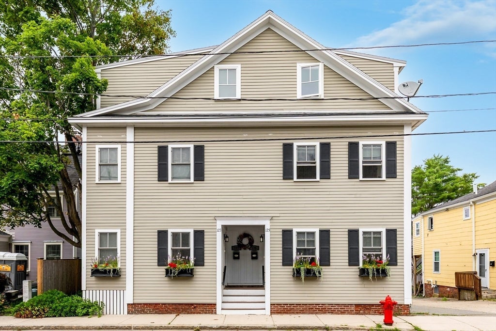 125 Water St 125