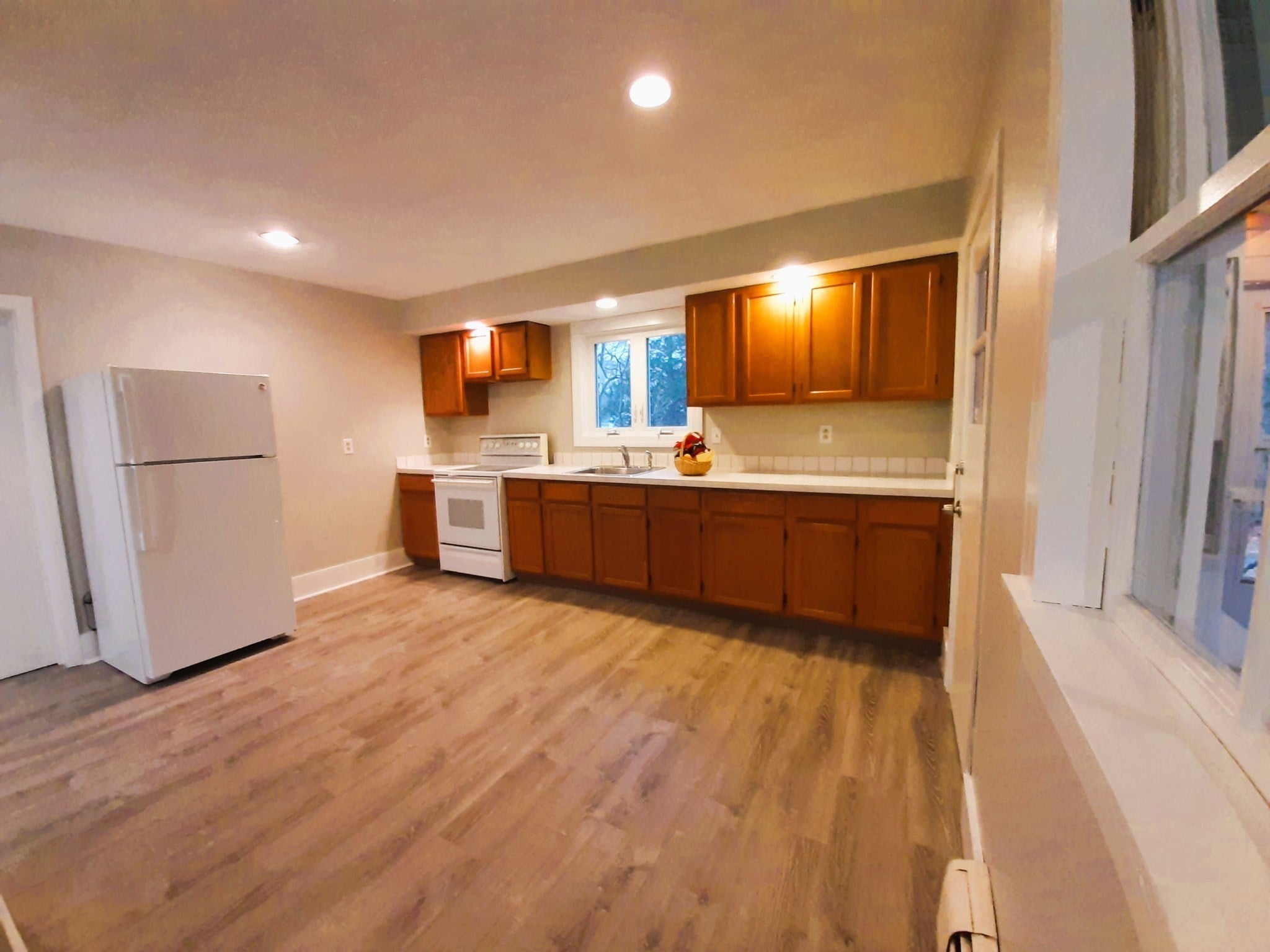 126 West St, Stoughton, MA, 126 West St, Stoughton, MA Photo #9