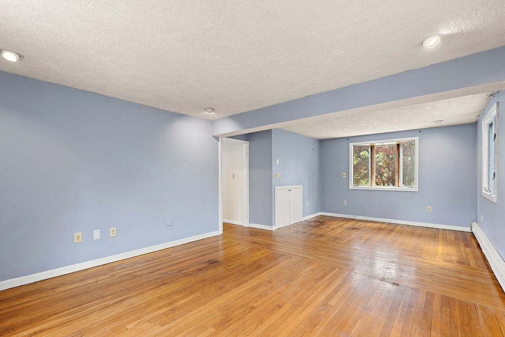 6 Hovey Ave, Natick, MA Photo #12