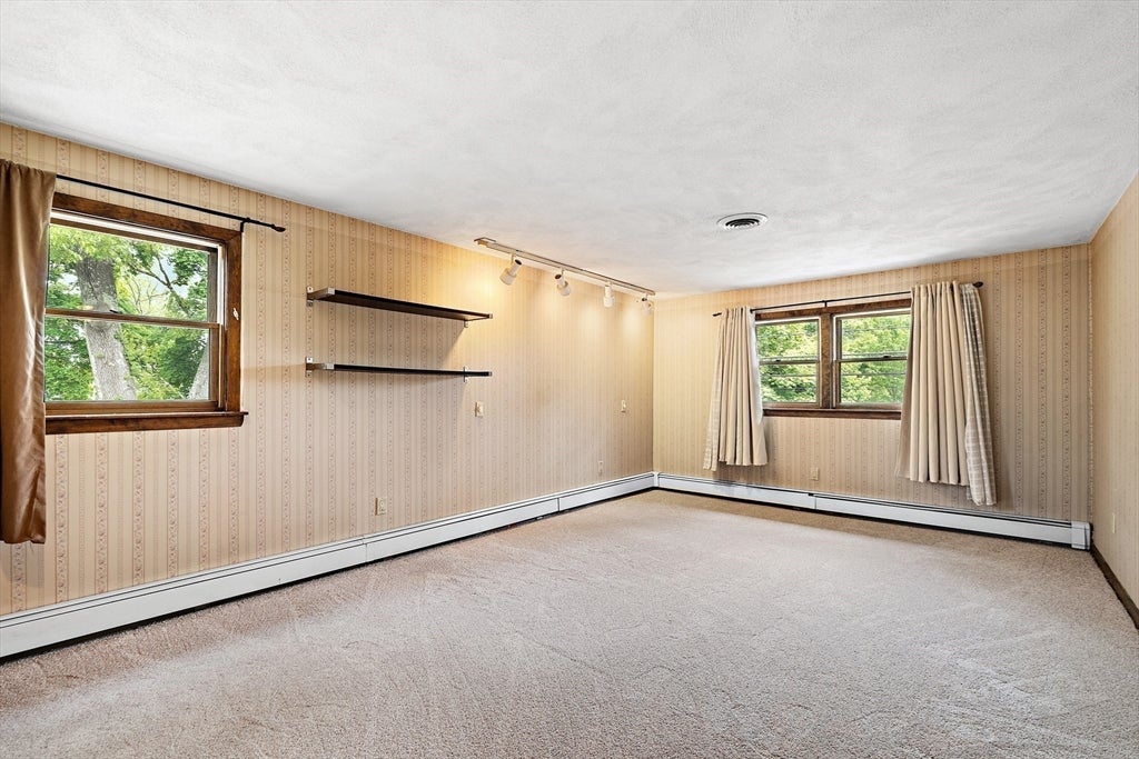 6 Hovey Ave, Natick, MA Photo #20