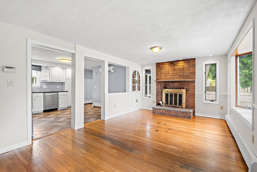 6 Hovey Ave, Natick, MA Photo #8