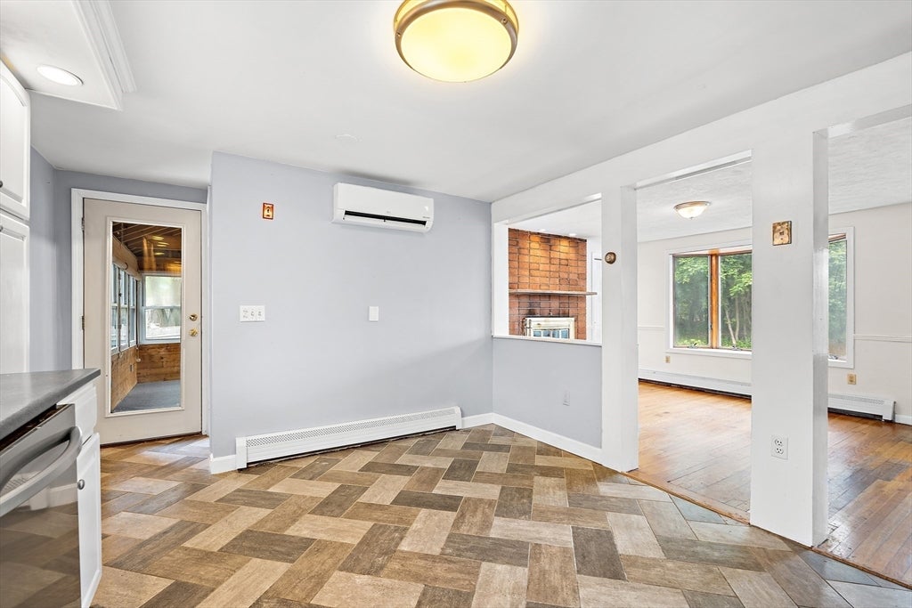 6 Hovey Ave, Natick, MA Photo #17