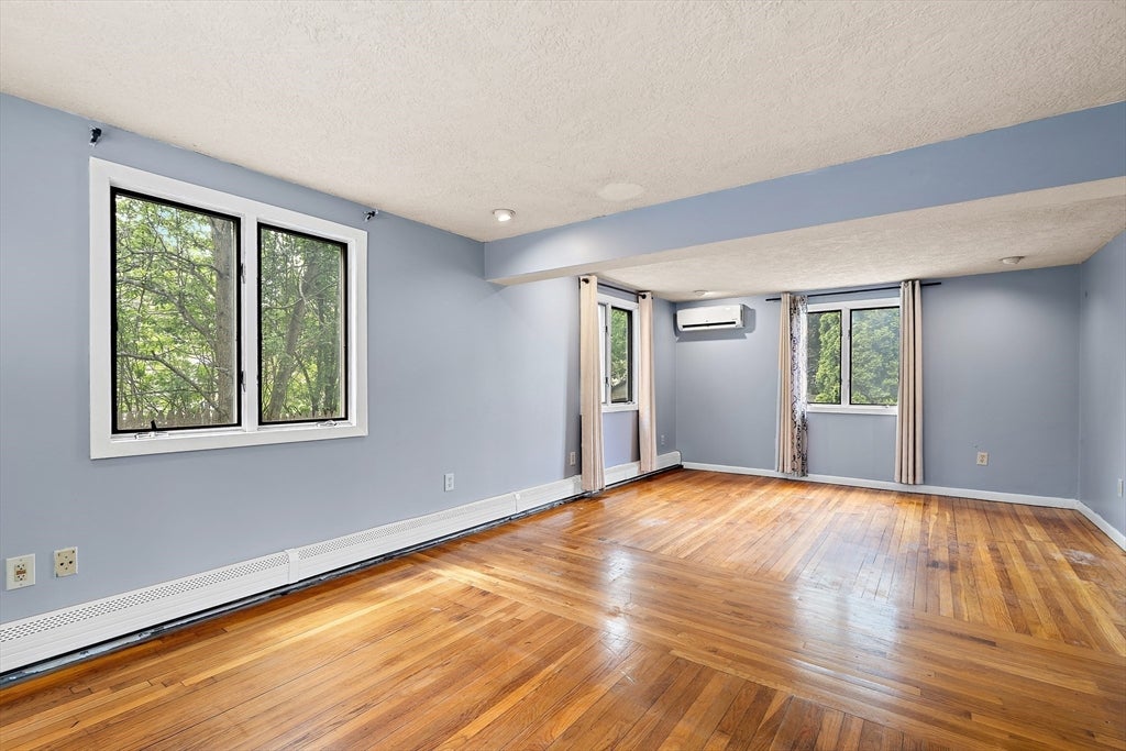 6 Hovey Ave, Natick, MA Photo #11