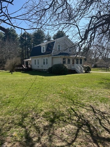 4 Clear Pond Rd