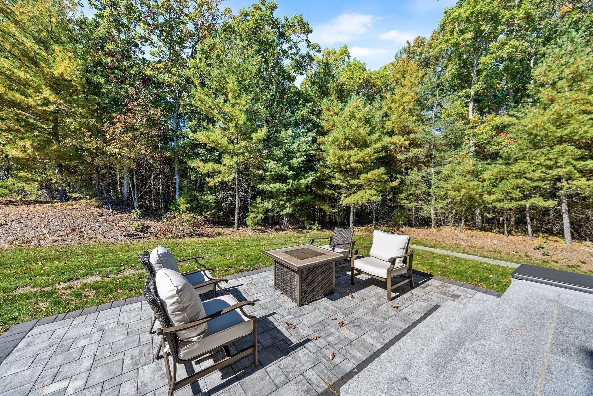 381 Prospect St, Franklin, MA, 381 Prospect St, Franklin, MA Photo #8