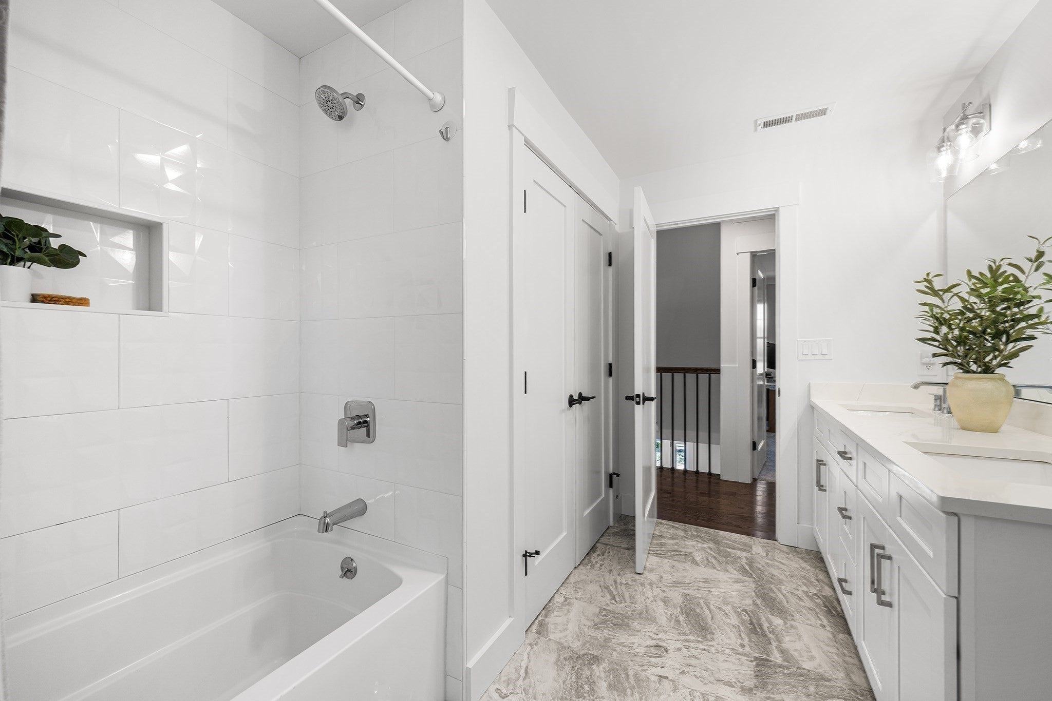 381 Prospect St, Franklin, MA, 381 Prospect St, Franklin, MA Photo #29