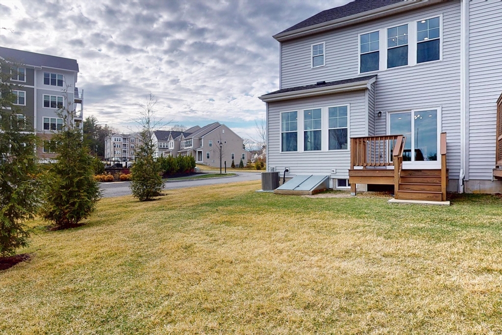 Sudbury, Massachusetts 01776, United States, 3 Bedrooms Bedrooms, ,3 BathroomsBathrooms,Residential,Active,117215