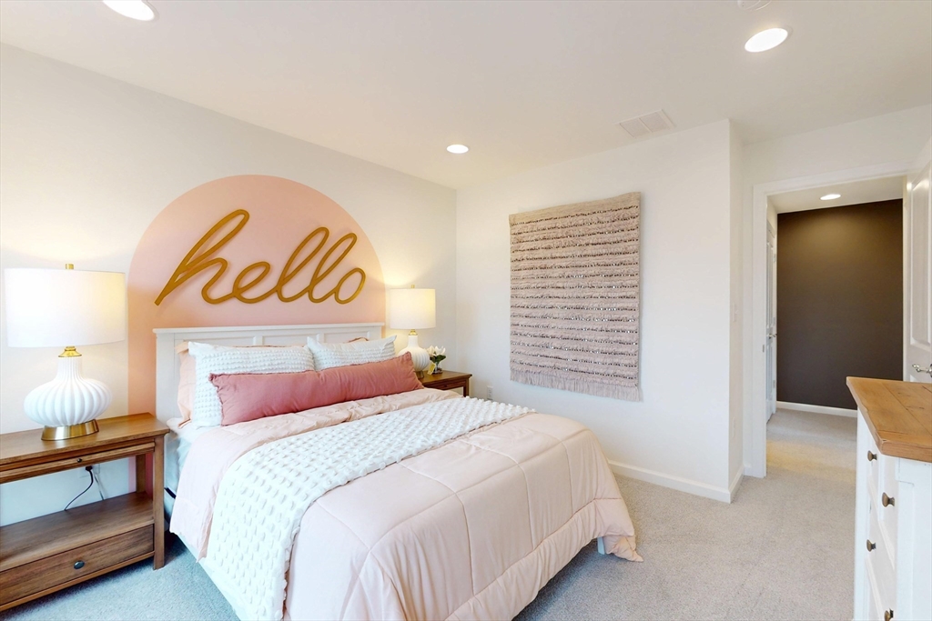 Sudbury, Massachusetts 01776, United States, 3 Bedrooms Bedrooms, ,3 BathroomsBathrooms,Residential,Active,117215