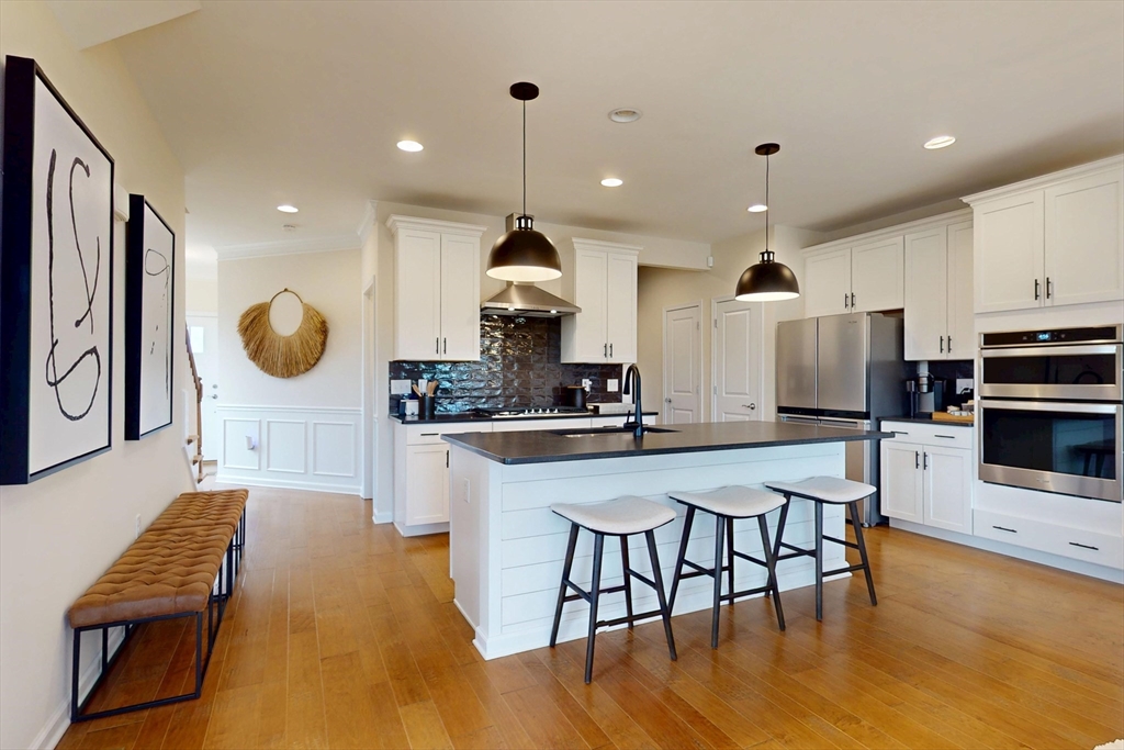 Sudbury, Massachusetts 01776, United States, 3 Bedrooms Bedrooms, ,3 BathroomsBathrooms,Residential,Active,117215