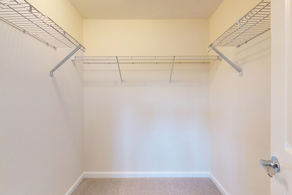 Sudbury, Massachusetts 01776, United States, 3 Bedrooms Bedrooms, ,3 BathroomsBathrooms,Residential,Active,117215