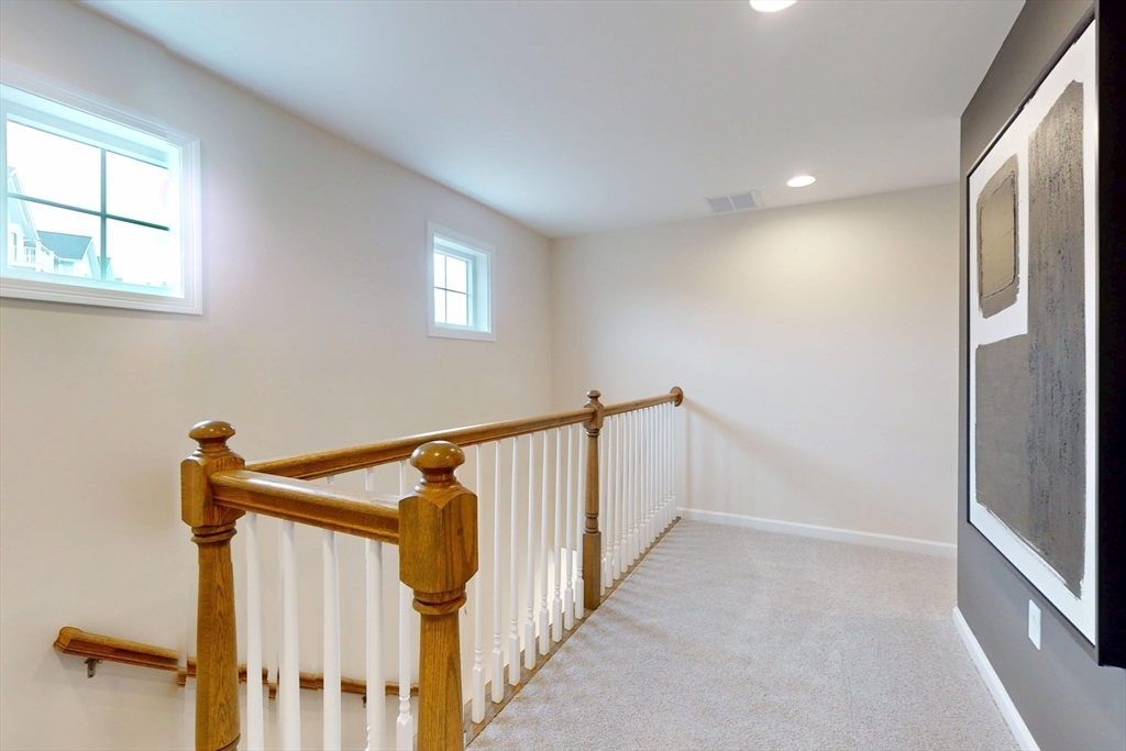 Sudbury, Massachusetts 01776, United States, 3 Bedrooms Bedrooms, ,3 BathroomsBathrooms,Residential,Active,117215